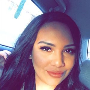 Meet your Posher, Melanie